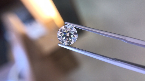 खरीदें 1.7CT जी वीवीएस1 आईडी एक्स सीवीडी लैब निर्मित हीरा गोल कट आईजीआई प्रमाणित एलजी 600314934 online manufacture