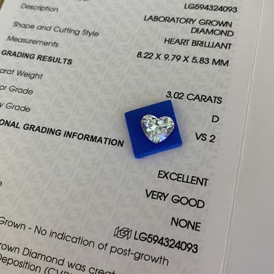 3.02 कैरेट हृदय के आकार के प्रयोगशाला हीरे डी रंग VS2 स्पष्टता