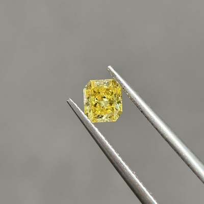 0.55ct VS2 लैब बनाया कैनरी पीले हीरे उज्ज्वल कट OEM ODM